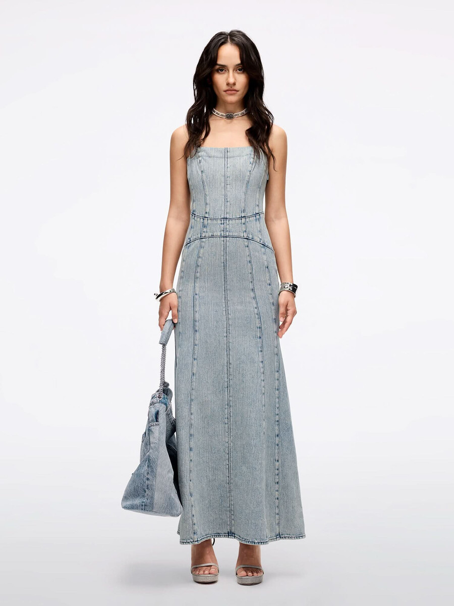 mit flügeln verziertes perlenbesetztes unterkleid