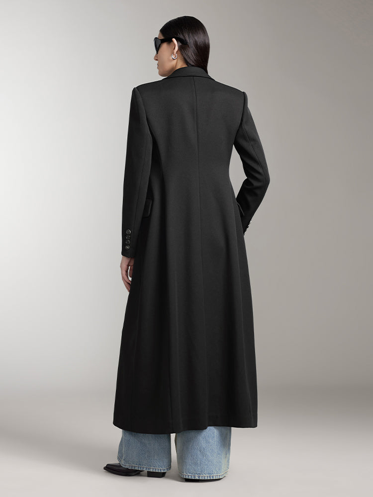 langer trenchcoat mit spitzem revers