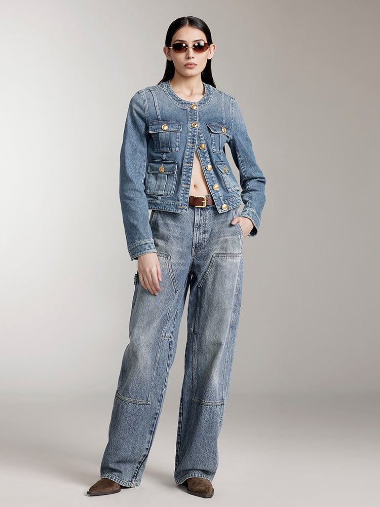 kurze cargo-jeansjacke mit rundhalsausschnitt