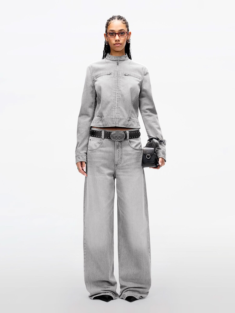 kurze jeansjacke mit stehkragen und reißverschluss