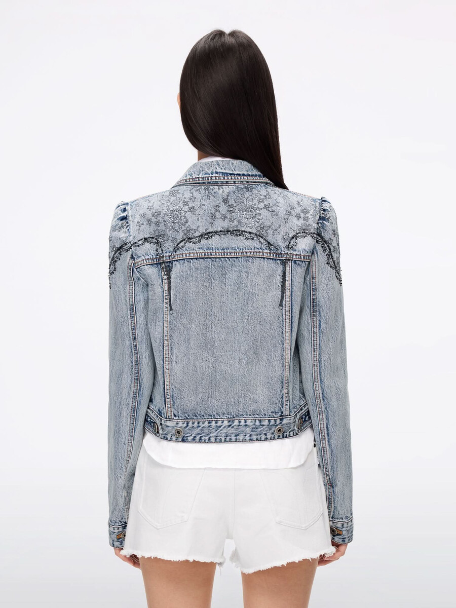 jeansjacke mit perlenbesatz