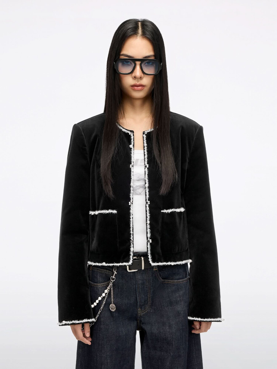 verzierte samtjacke