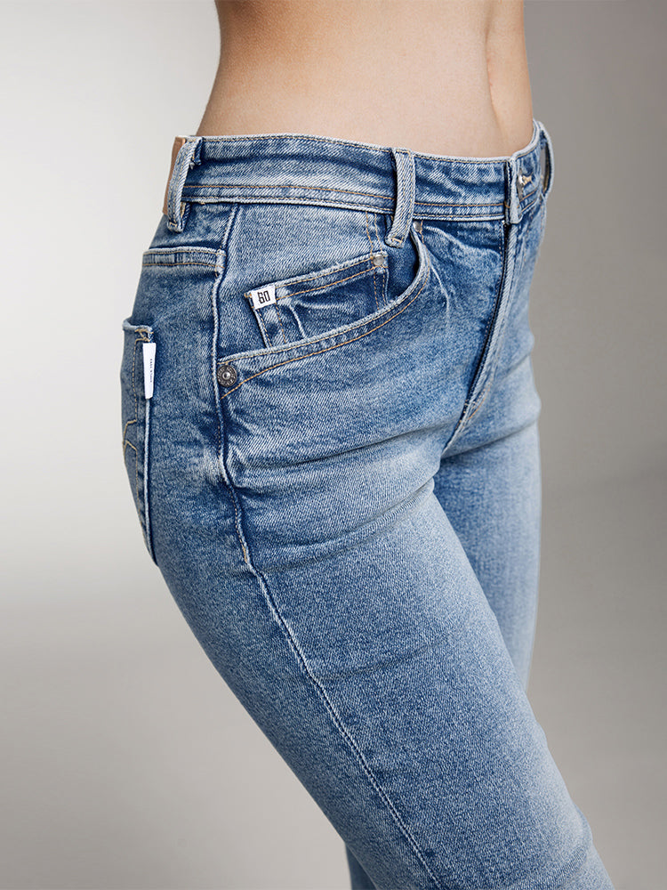 mid-rise straight fit cropped jeans