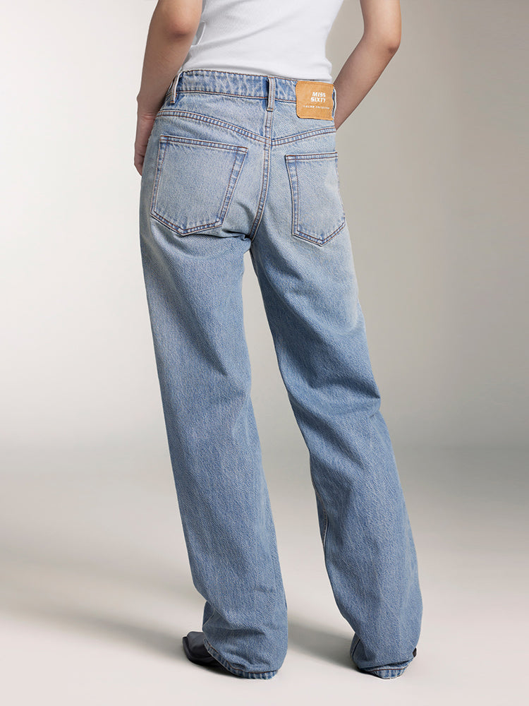 hellblaue low-rise straight fit jeans