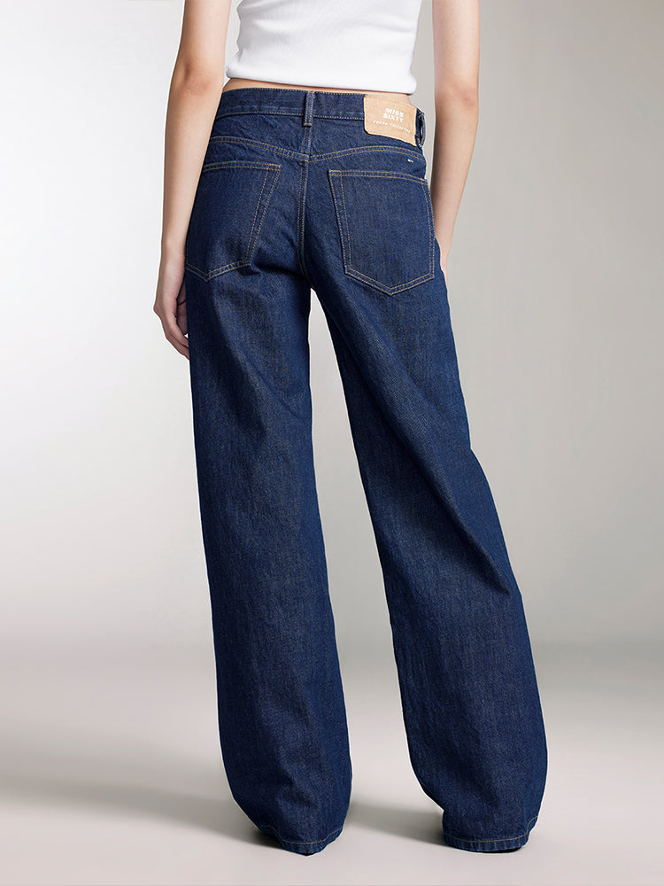 marineblaue jeans mit knopfleiste