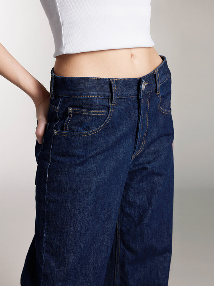 marineblaue jeans mit knopfleiste
