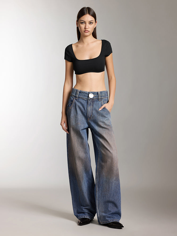 gewaschene zerrissene jeans mit weitem bein