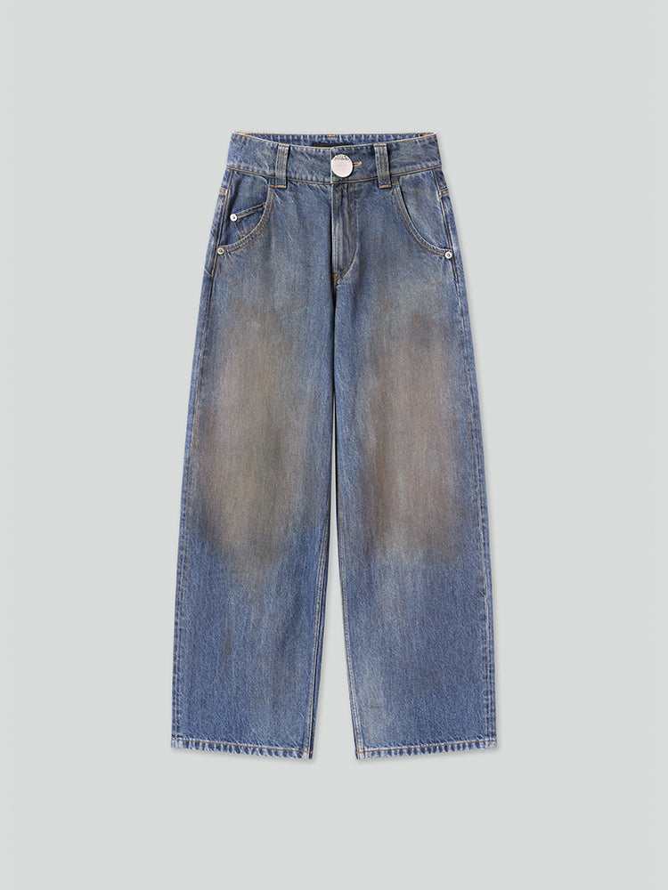 gewaschene zerrissene jeans mit weitem bein