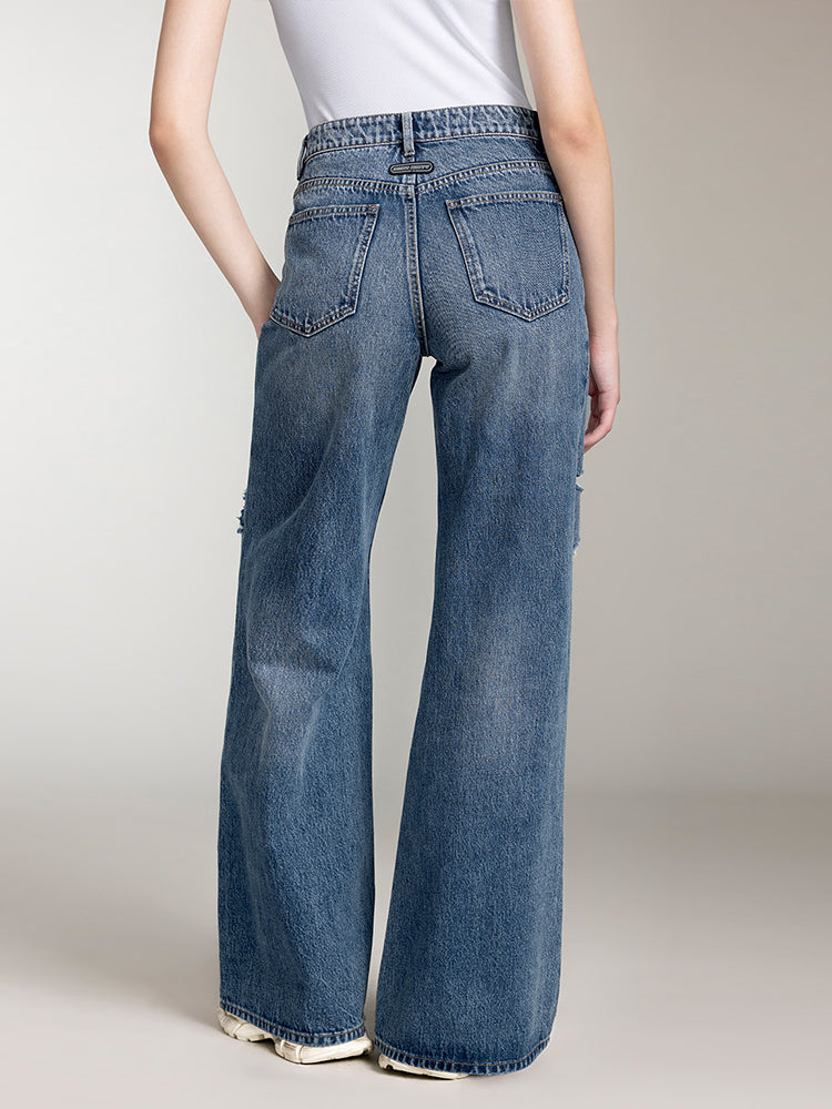 jeans mit rissen und geradem schnitt