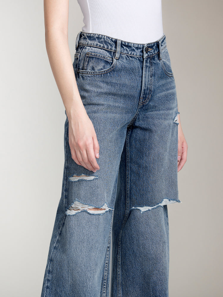 jeans mit rissen und geradem schnitt