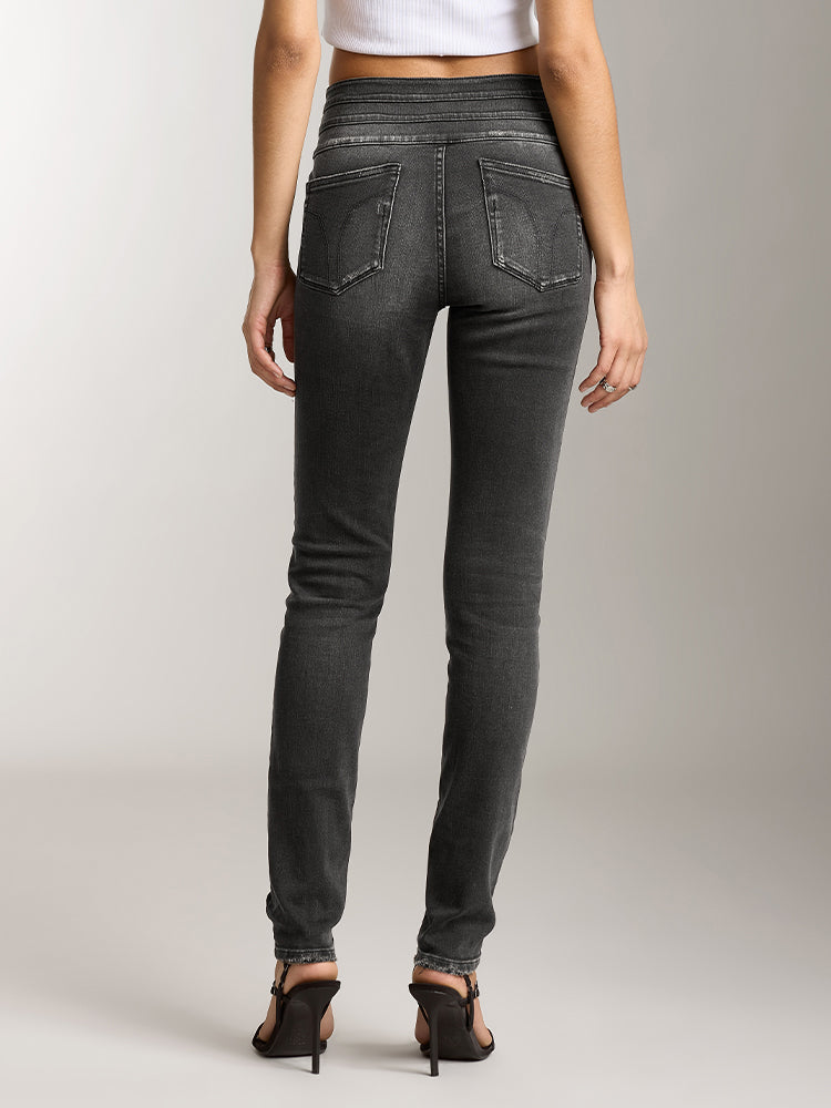 high waisted slim fit jeans