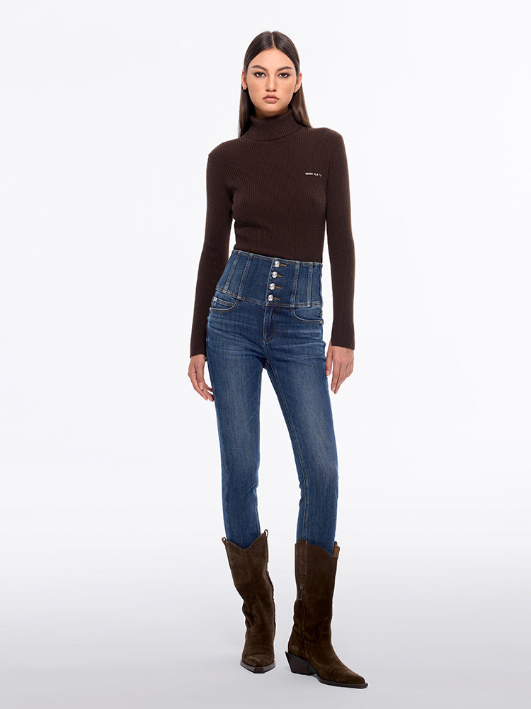 hochtaillierte schmal geschnittene jeans