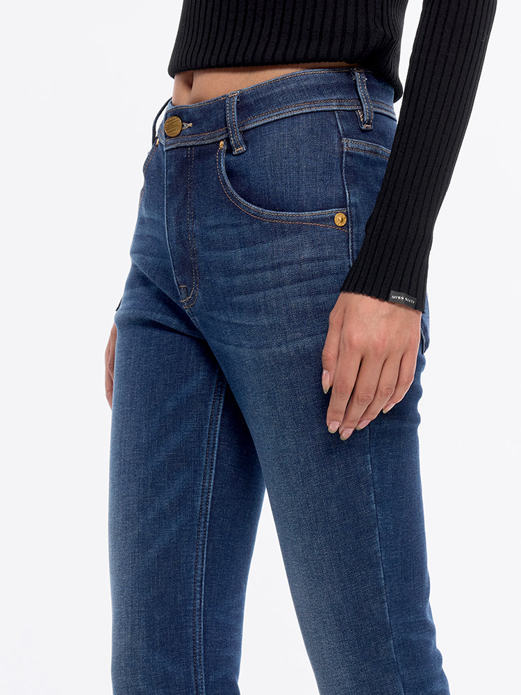 stretch skinny jeans