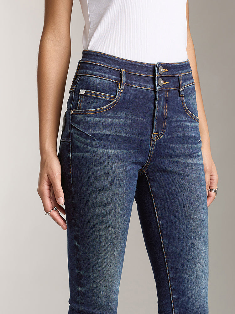 stretch-jeans mit doppelknopfleiste und schmaler passform