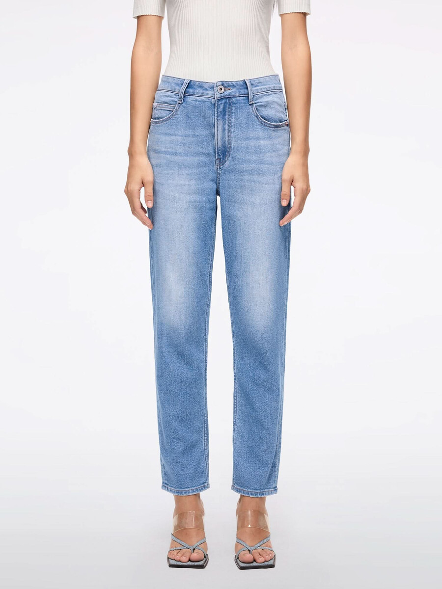 cropped carrot jeans-vicki