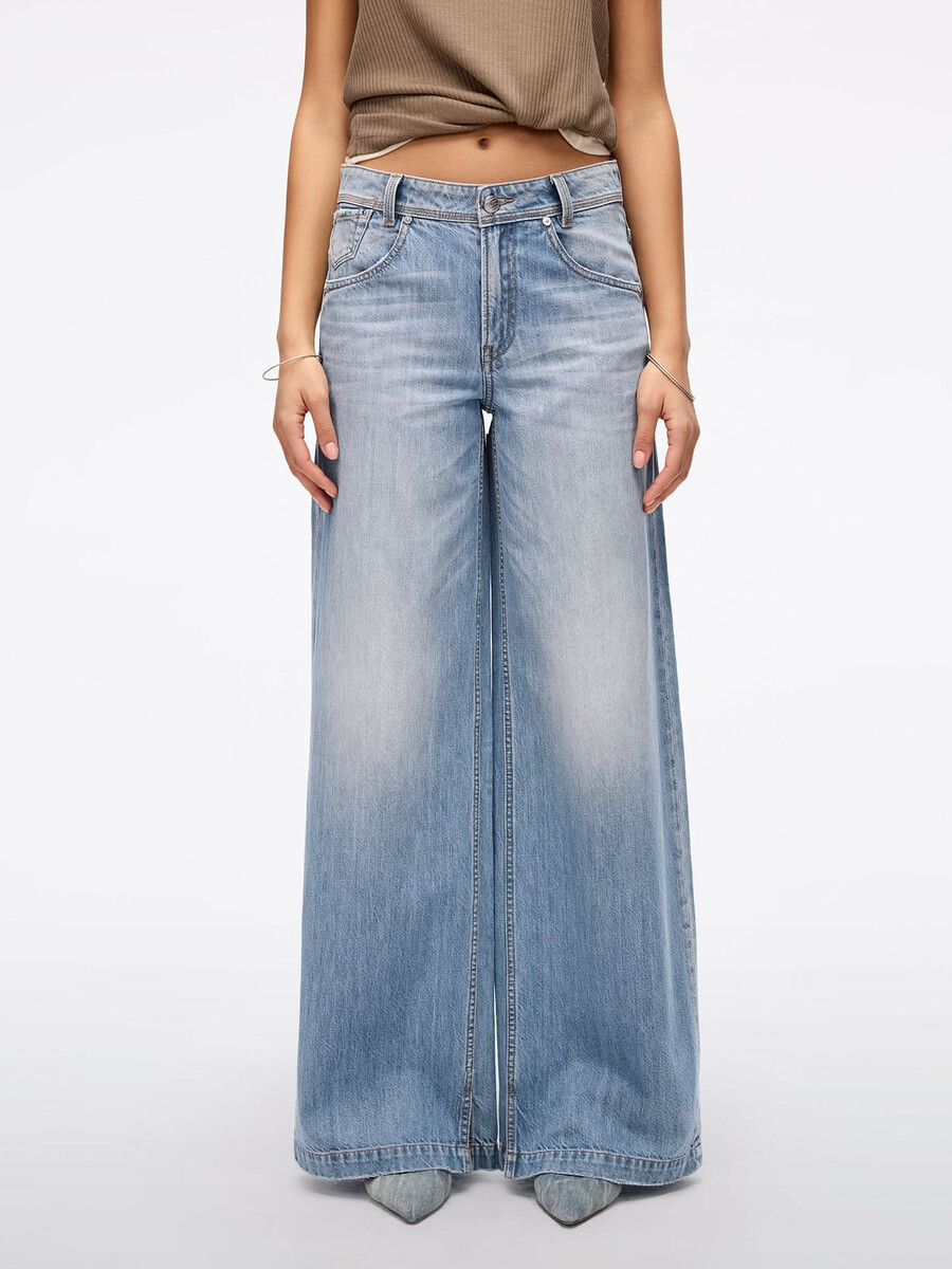 jeans mit used-look und weitem bein