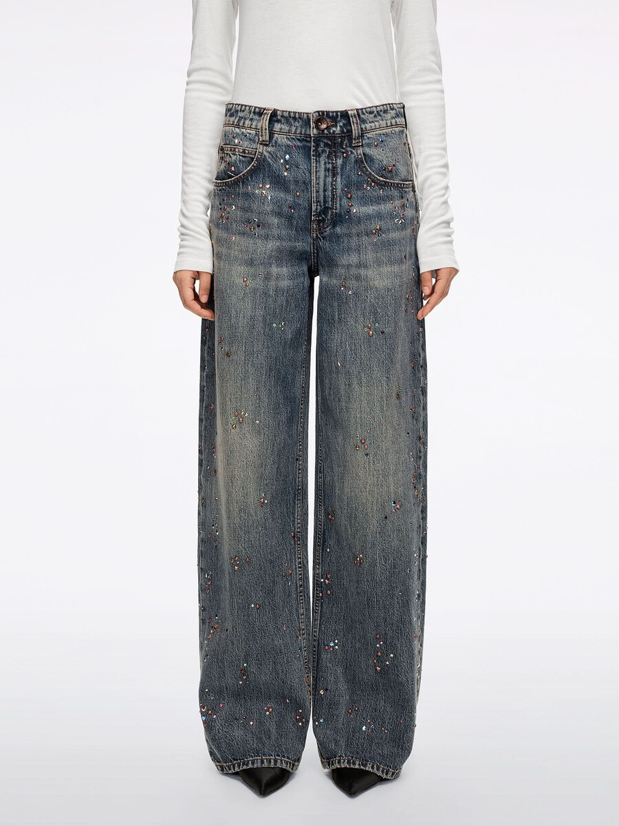 strassbesetzte jeans in lockerer passform