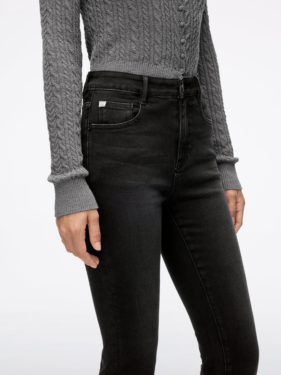 slim flare jeans