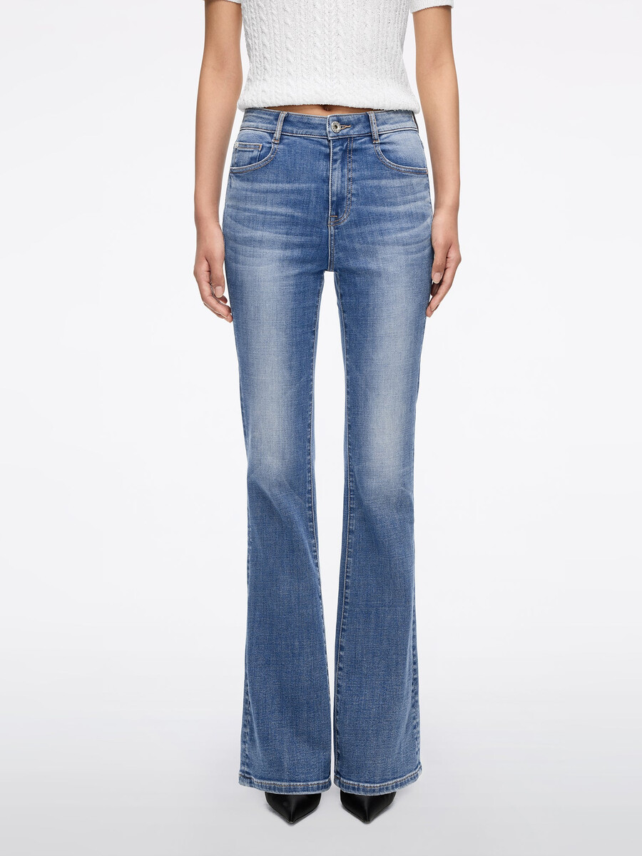 slim flare jeans