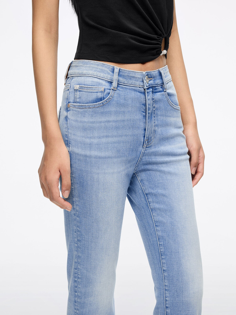 slim flare jeans