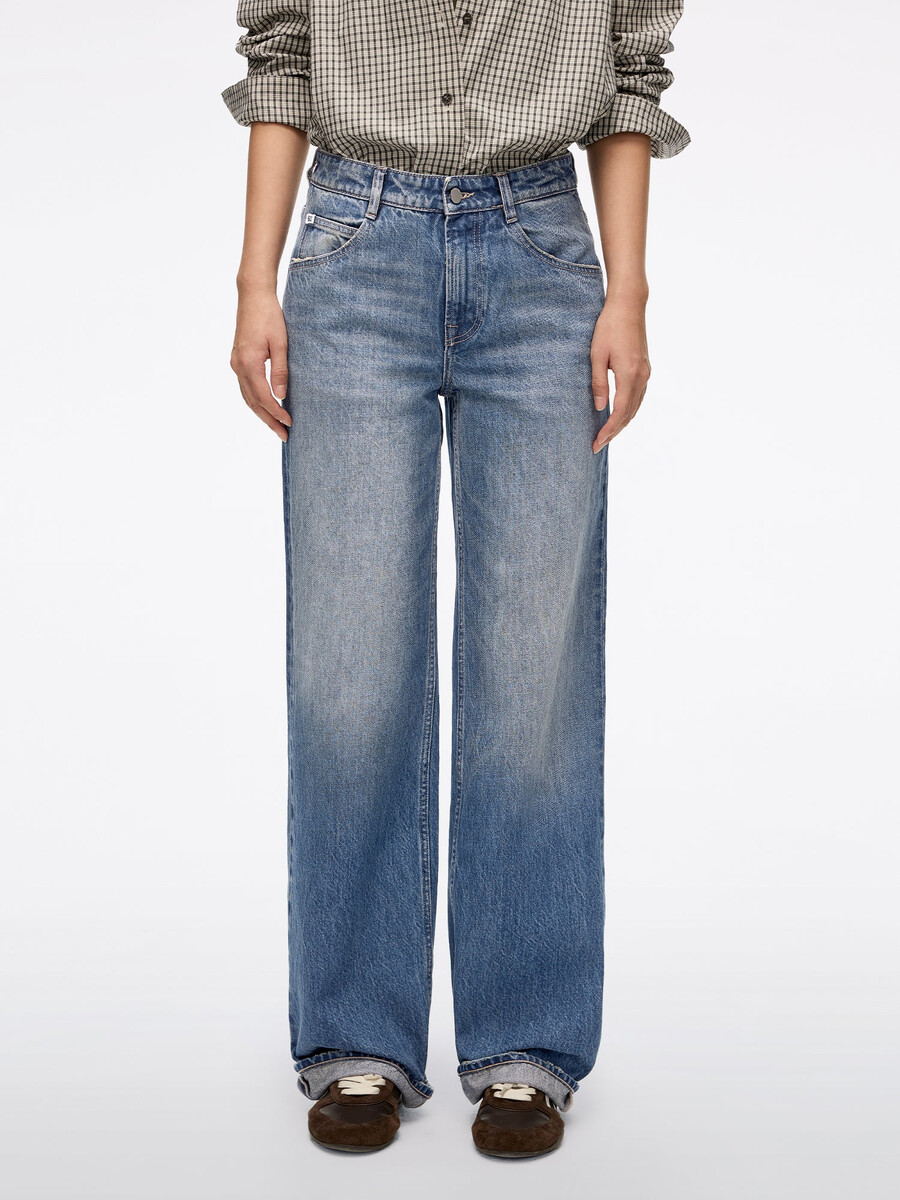 jeans mit used-look und gerader passform