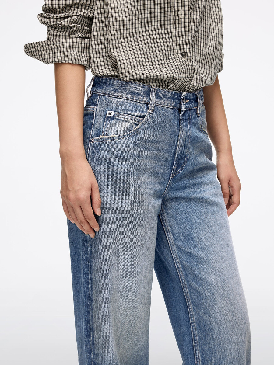 jeans mit used-look und gerader passform