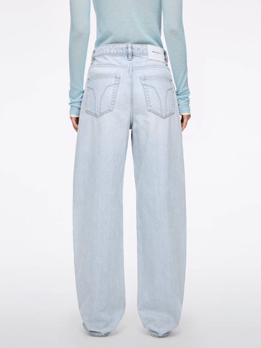 loose-fit jeans - elizabeth
