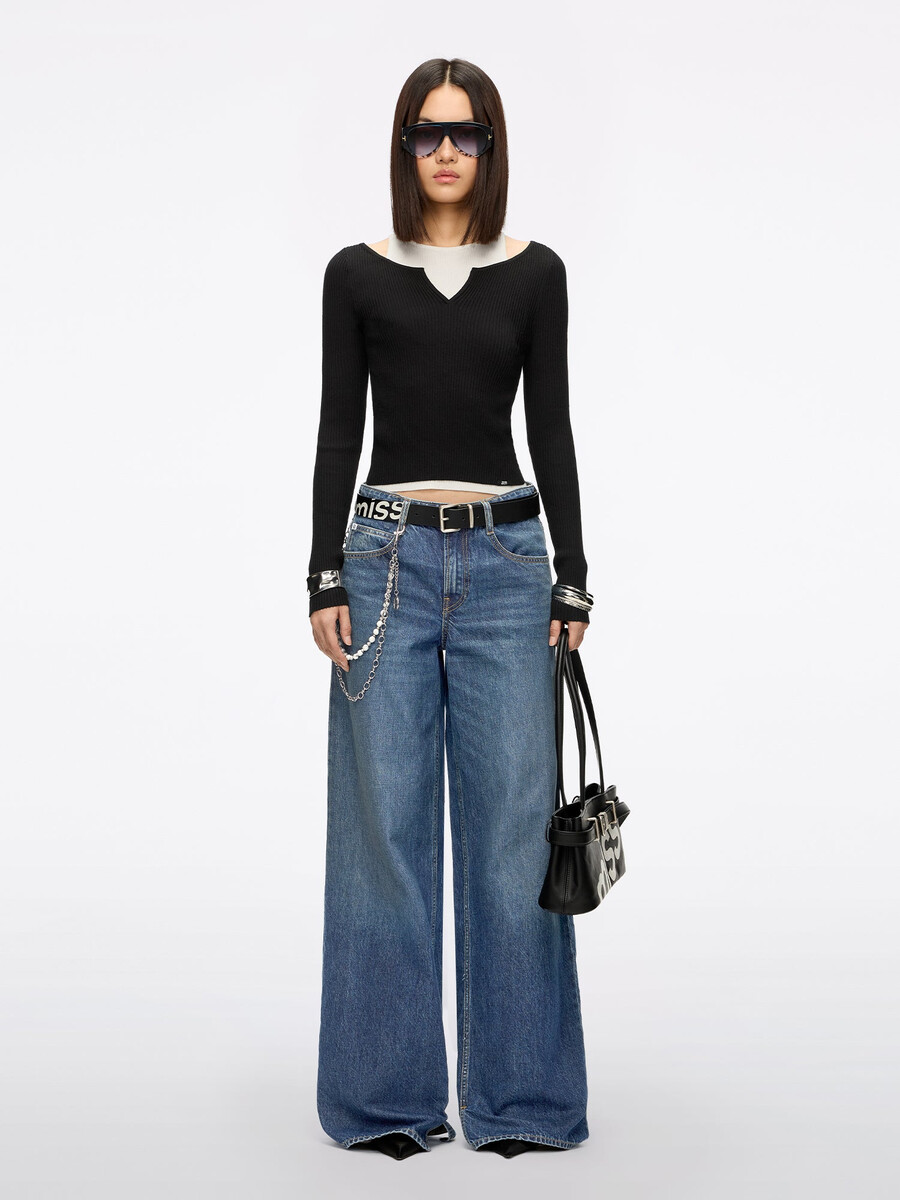 jeans mit schlitz und weitem bein