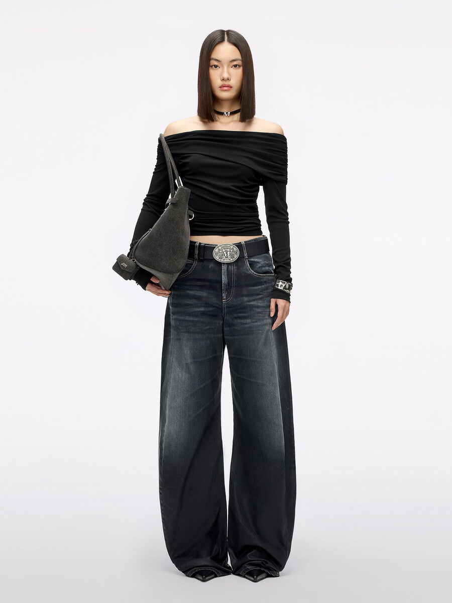 beschichtete jeans mit lockerer passform