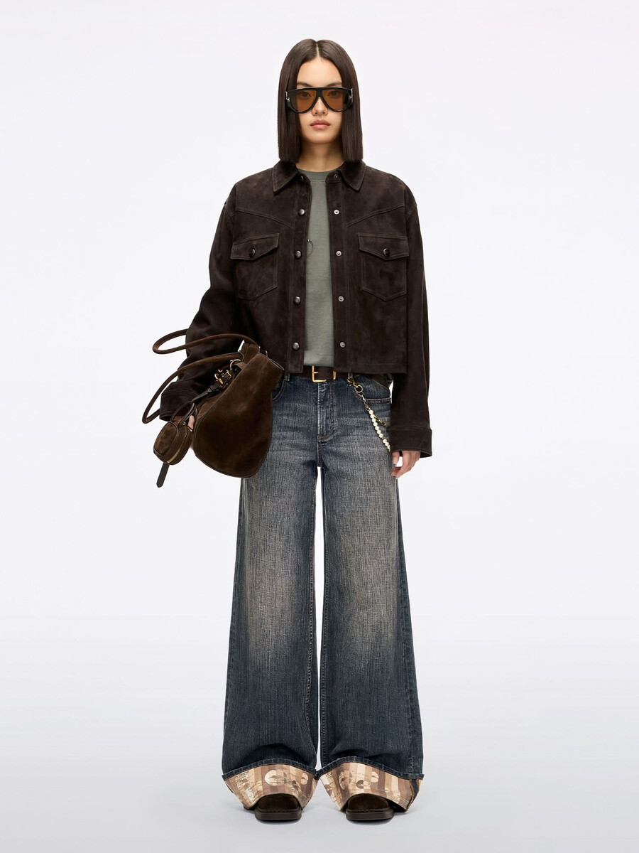 jeans mit geradem bein und umgeschlagenem saum