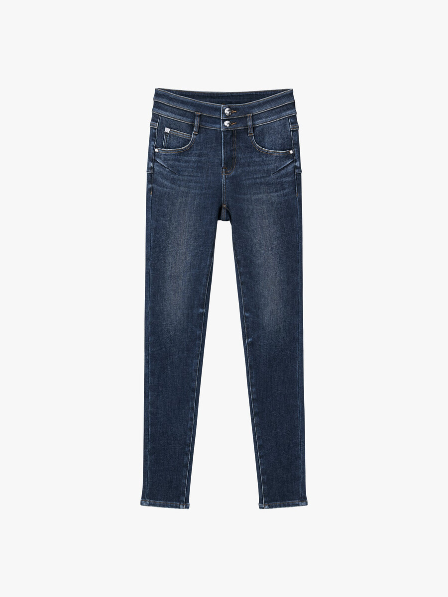 slim-fit-jeans