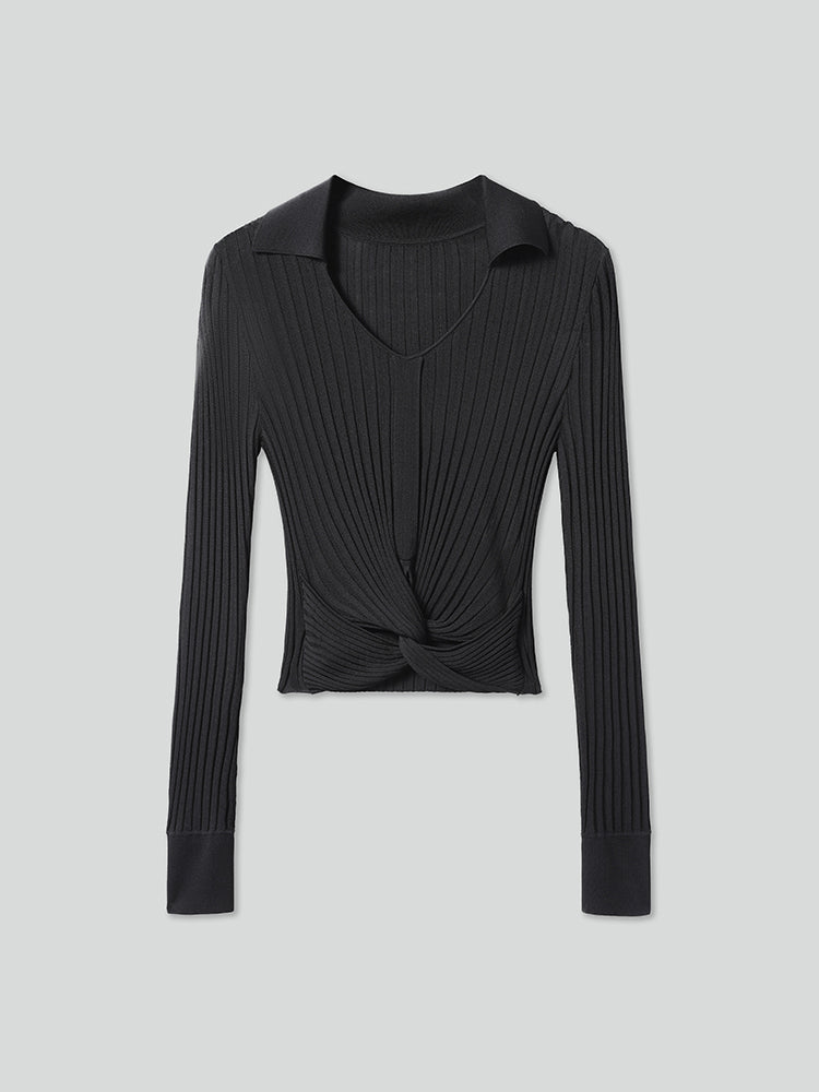 kurzes schmal geschnittenes stricktop mit reverskragen