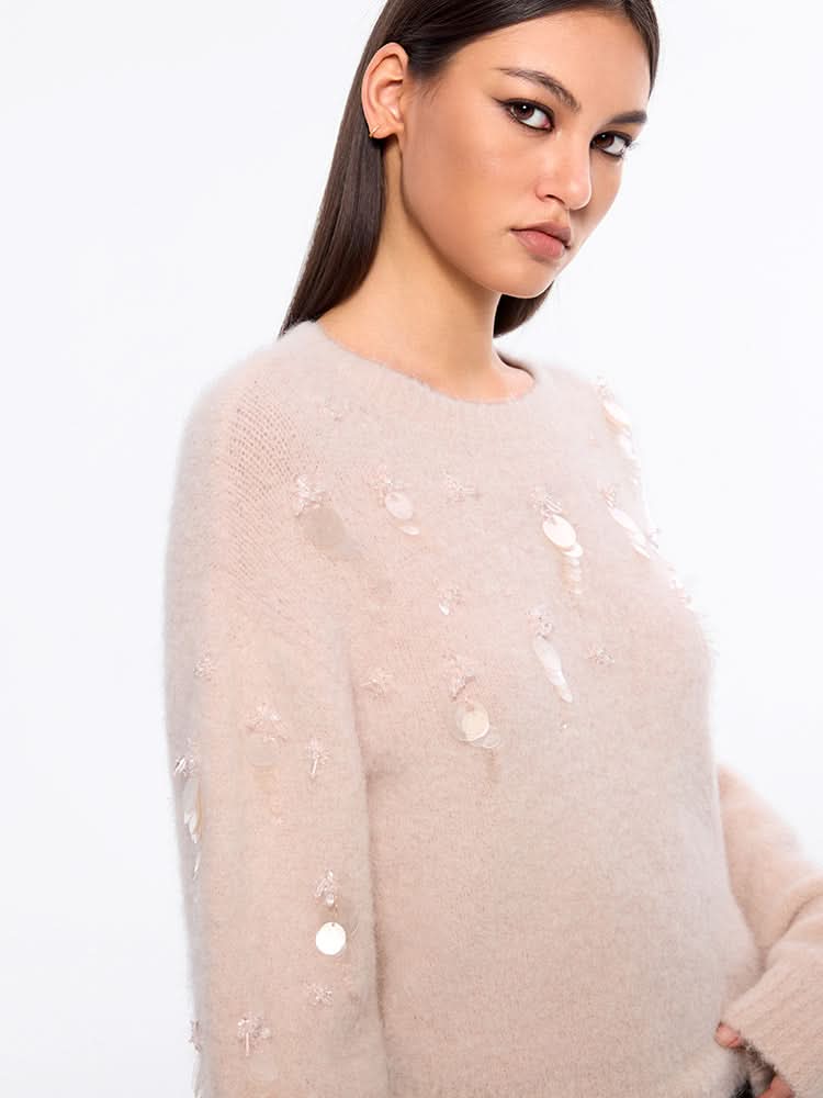 perlenbesetzter pullover