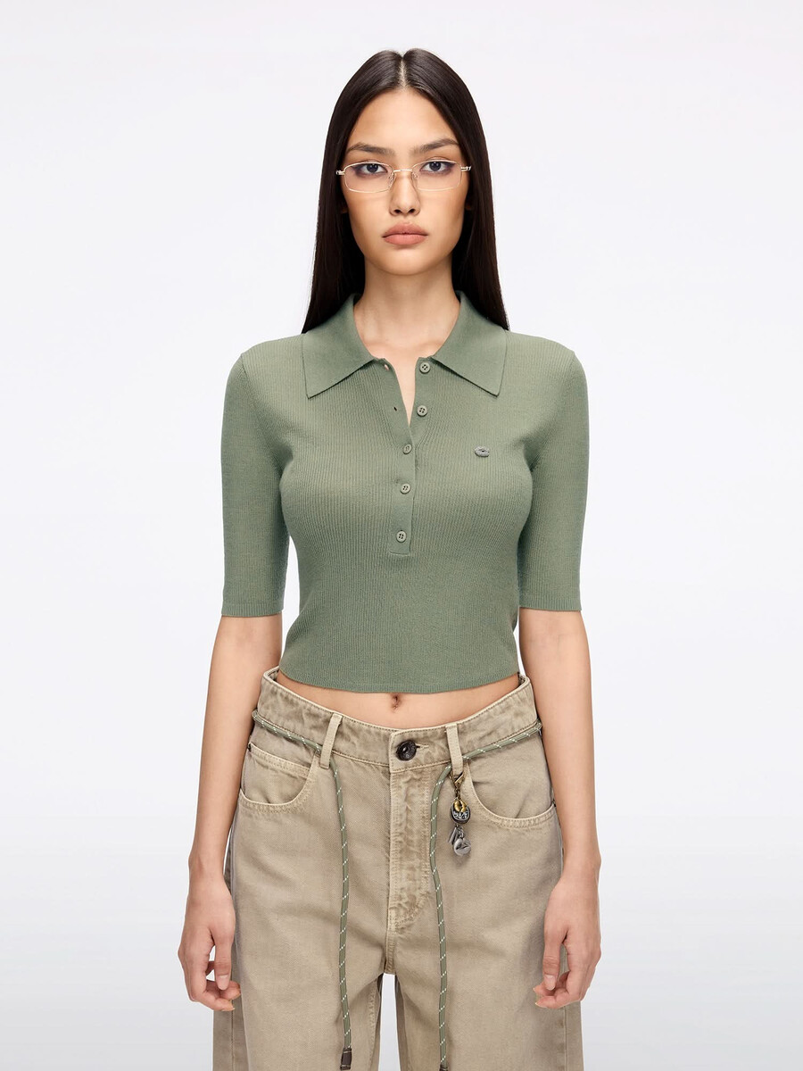 figurbetontes kurzes stricktop