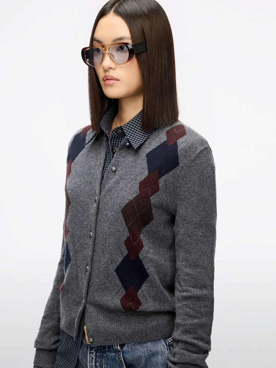 argyle-strickjacke