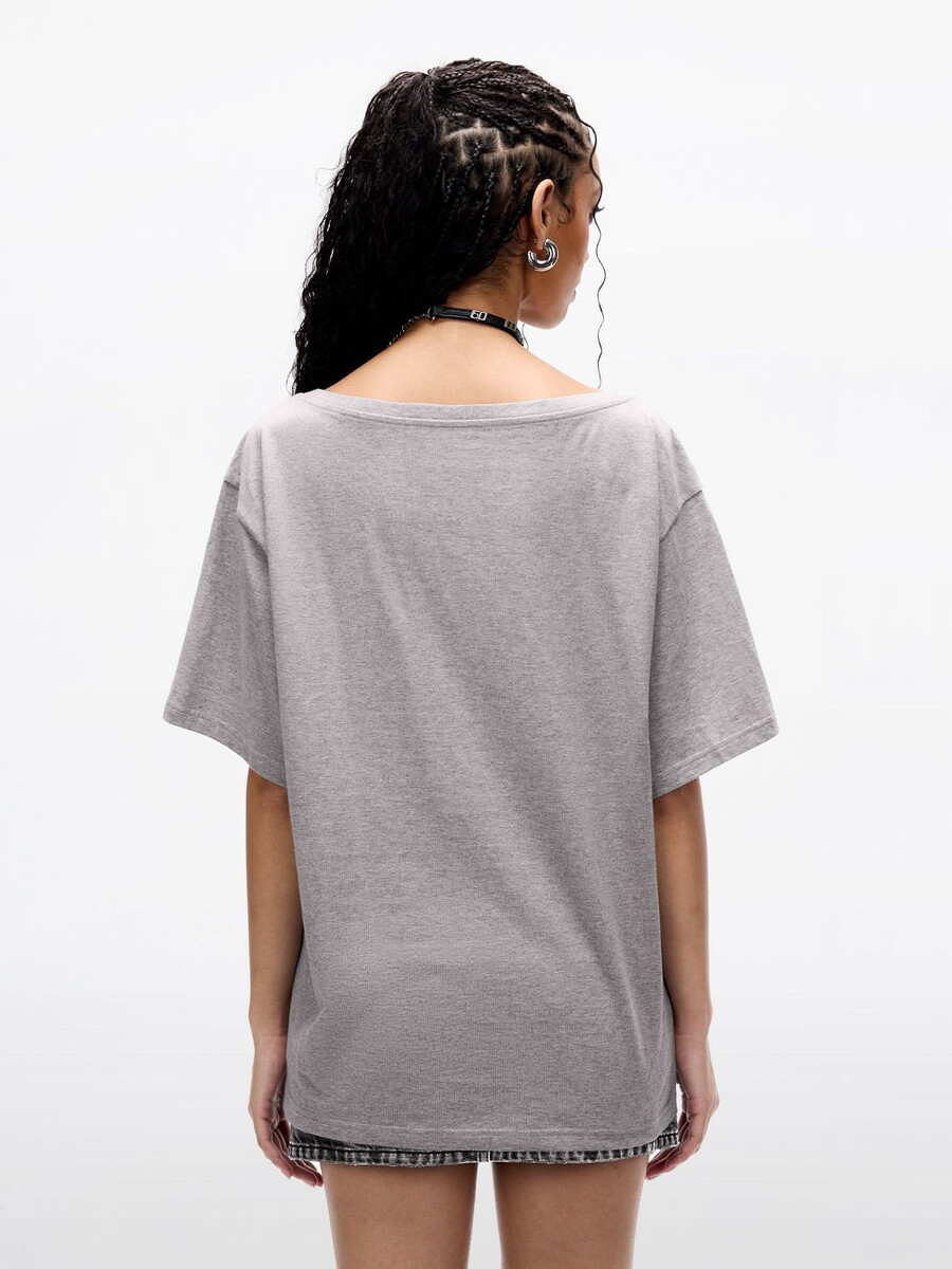 strassverziertes t-shirt