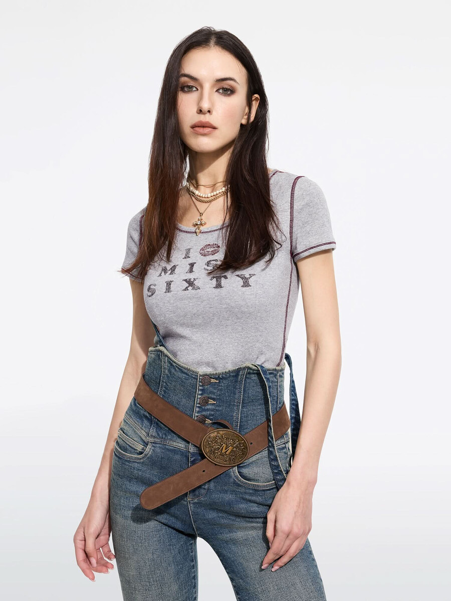 bedrucktes t-shirt mit rundhalsausschnitt