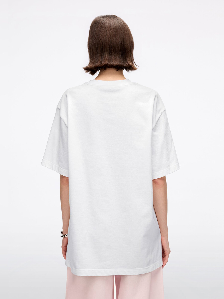 Übergroßes bedrucktes t-shirt