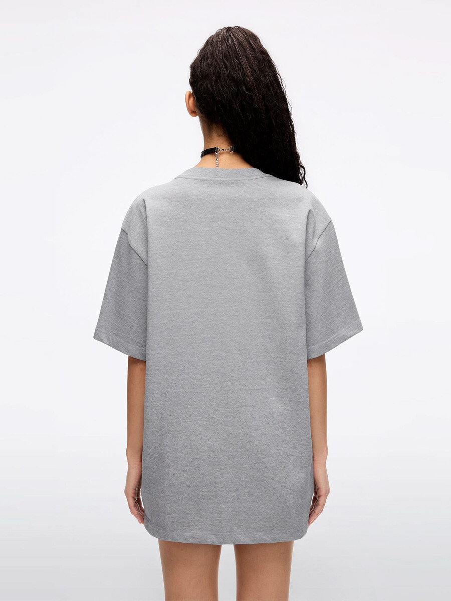 Übergroßes bedrucktes t-shirt