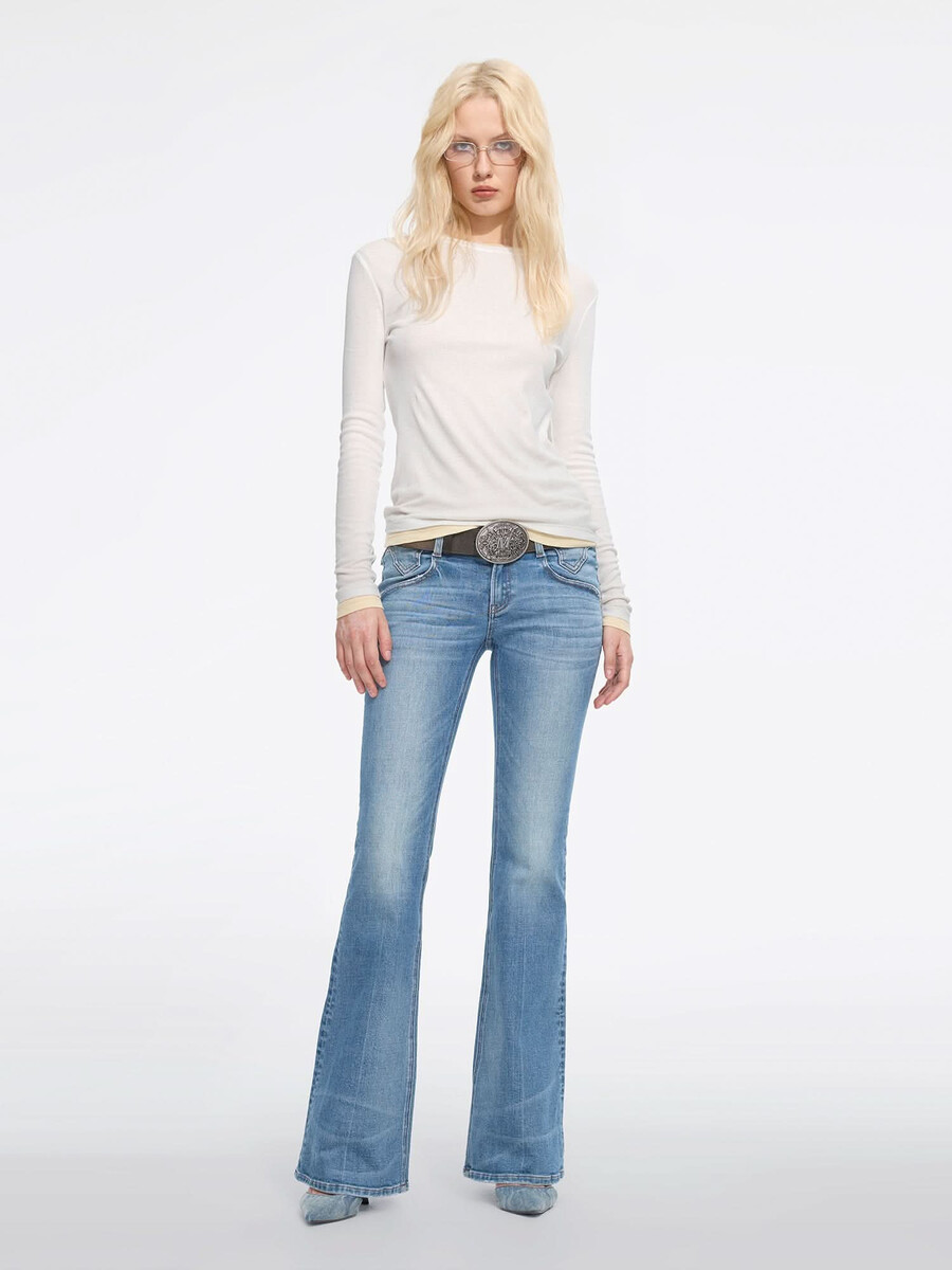 hüftjeans mit schlag - bella