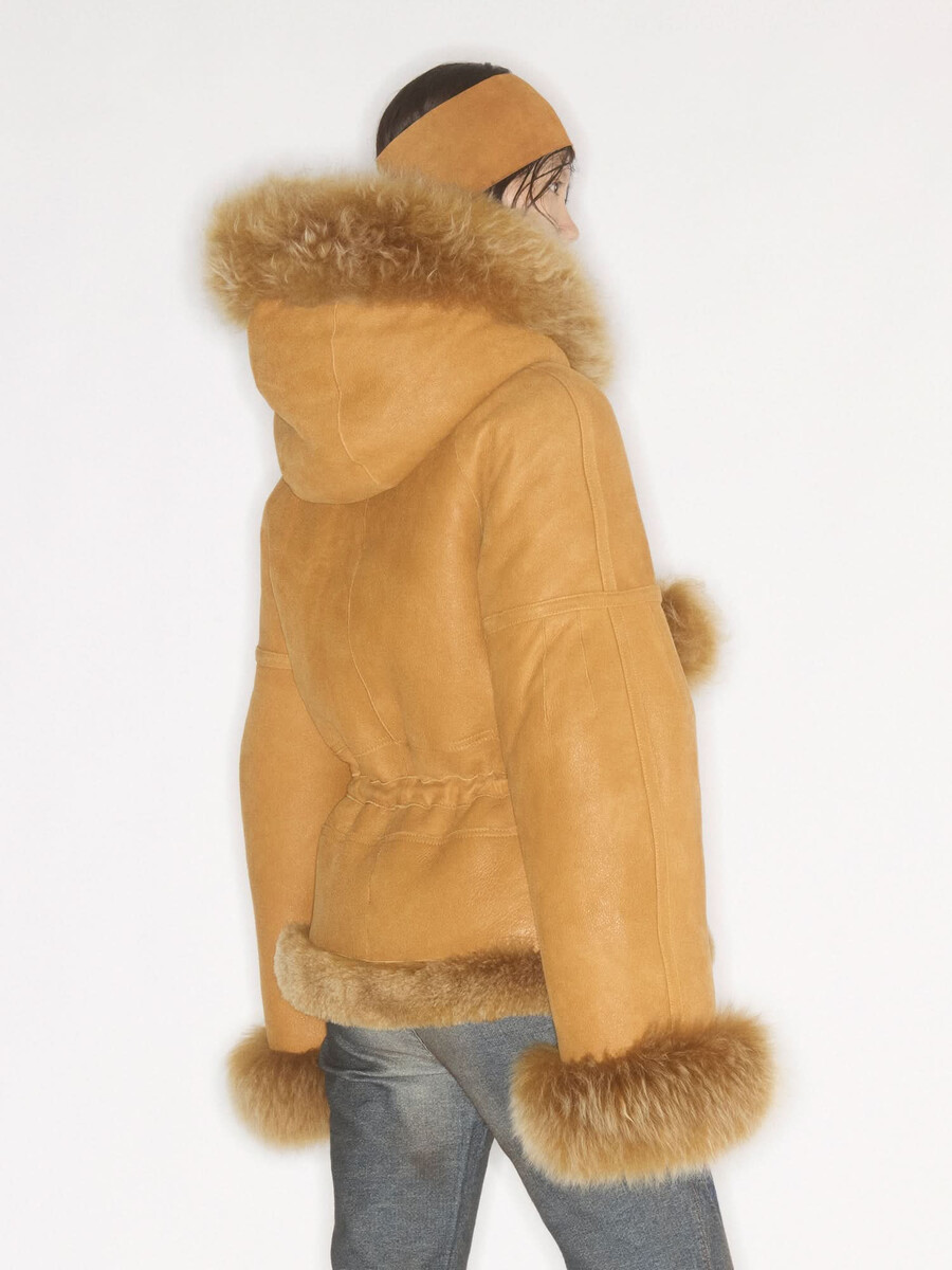 pelzjacke mit kapuze
