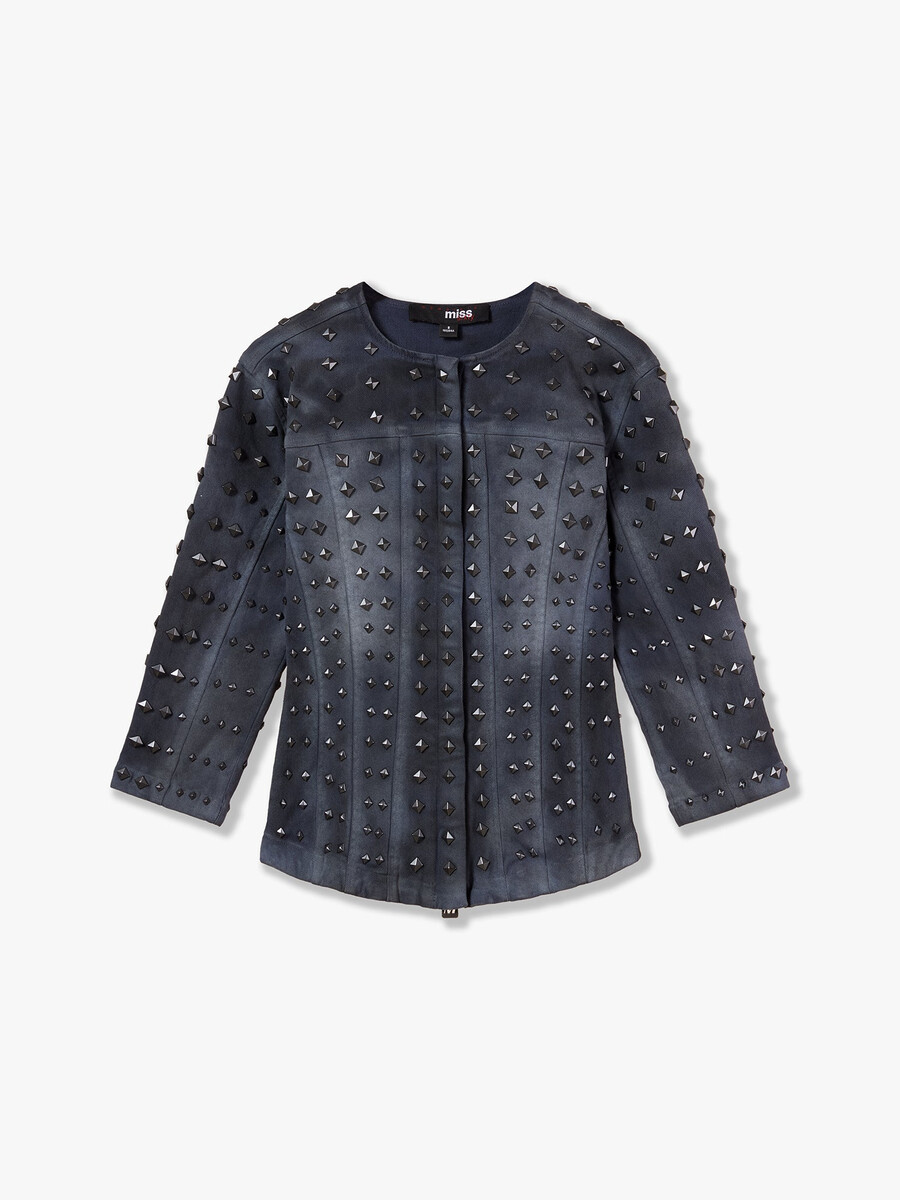 nietenbesetzte jacke