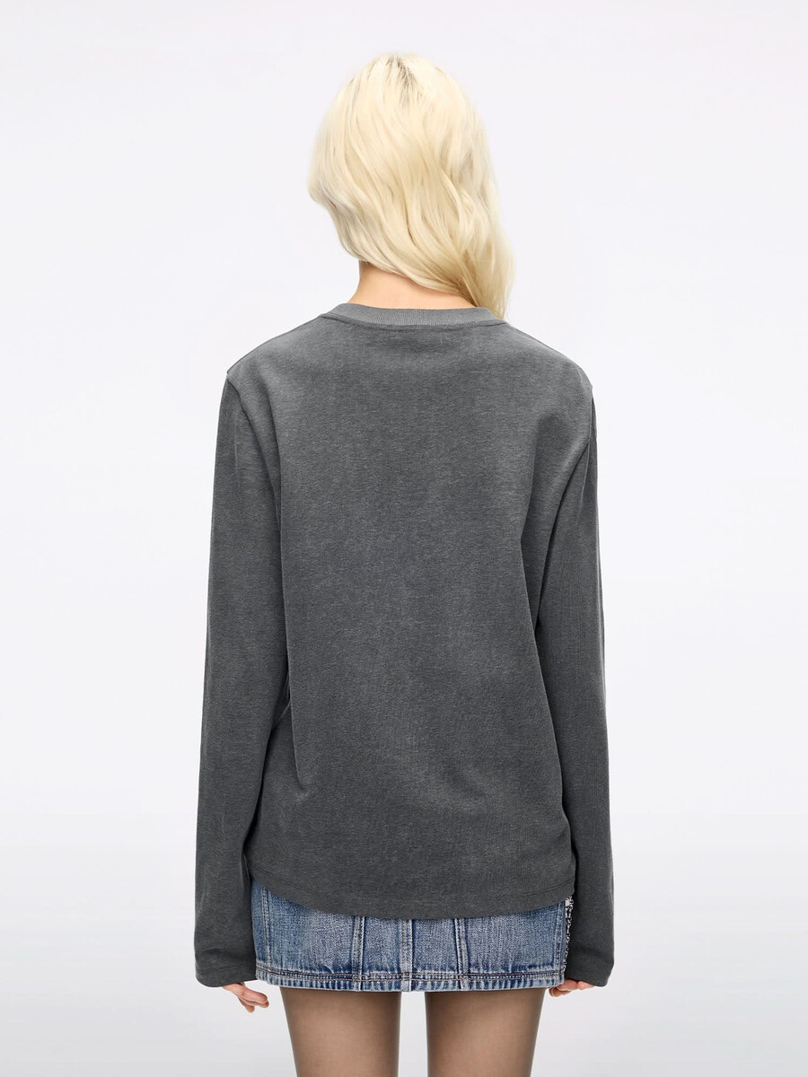 bedrucktes langarm-t-shirt